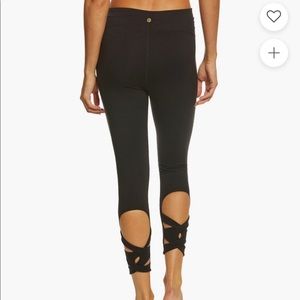 Manduka Cross Back Yoga Capris